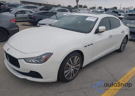 2015 Maserati Ghibli z USA, uszkodzony, nr VIN ZAM57XSAXF1155248
